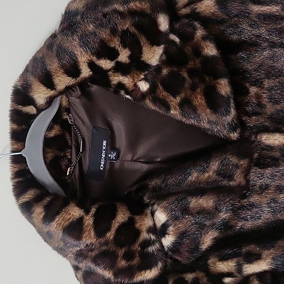 Jones New York Faux Leopard Fur Coat - Picture 3 of 9